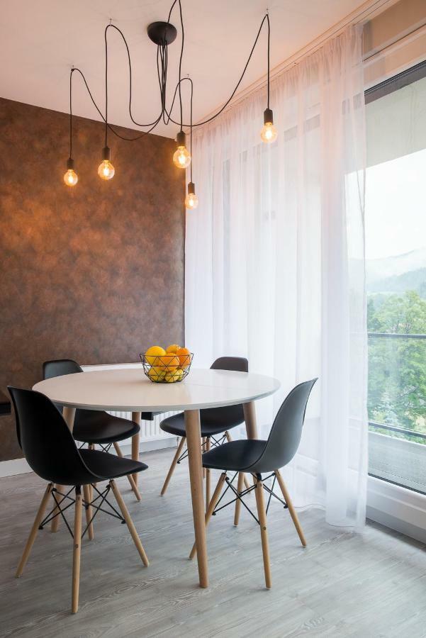 Апартаменты Apartament Pod Lasem Щирк Экстерьер фото